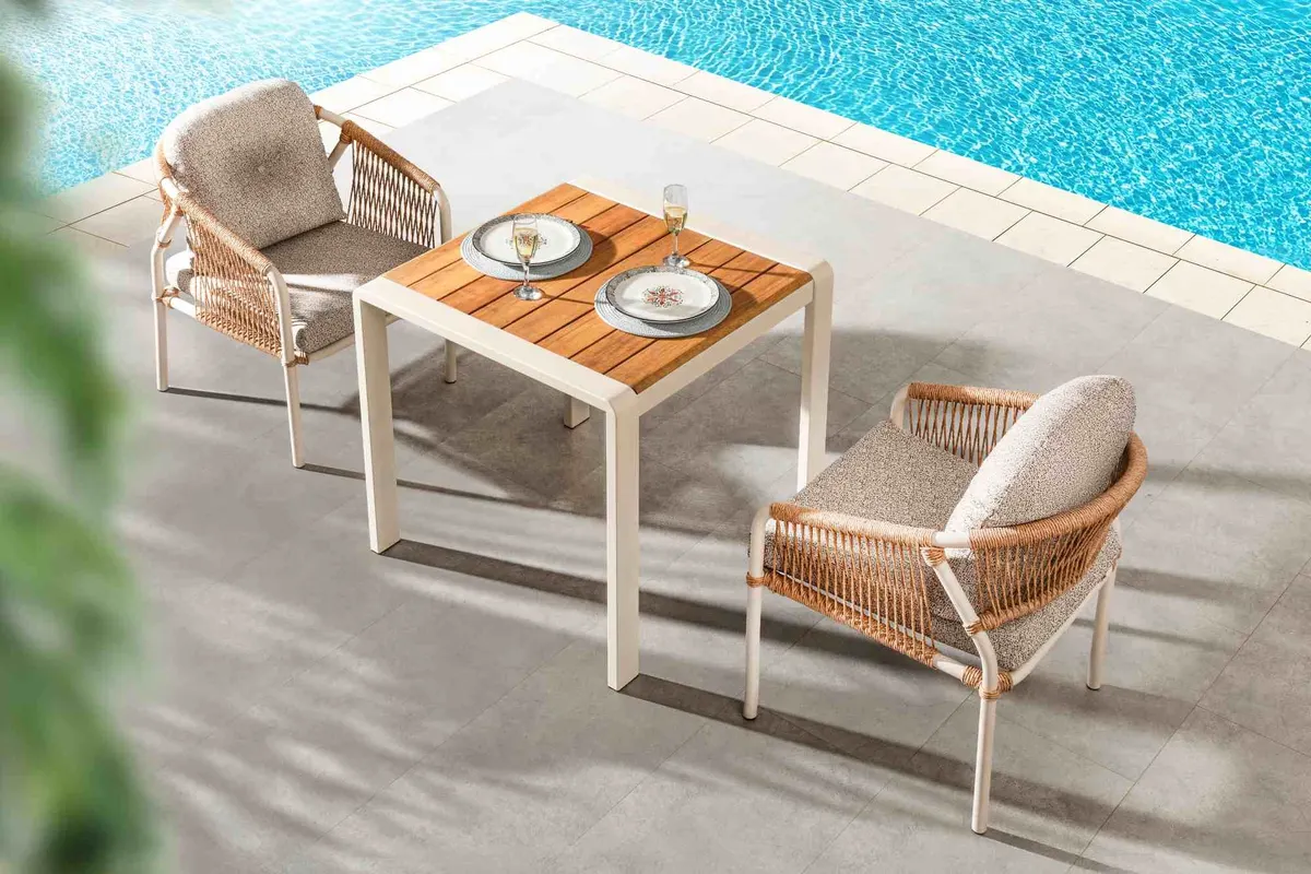 Martin Bahçe Masa Takımı