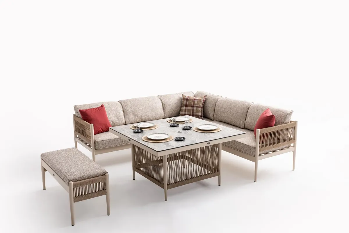 Lyon Bahçe Köşe Takımı